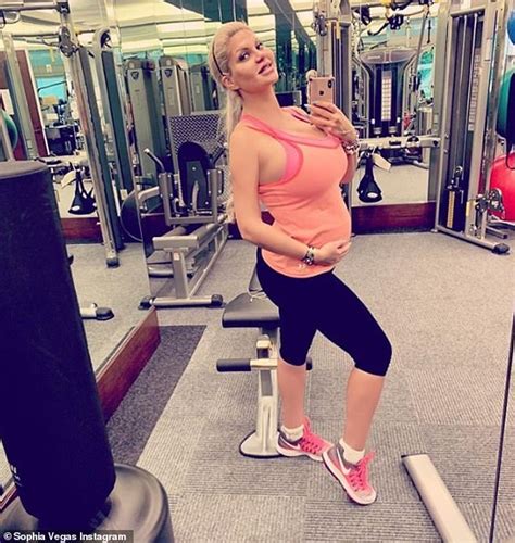 Sophia Vegas Shows Off Her Waist Just Seven Weeks After Giving Birth