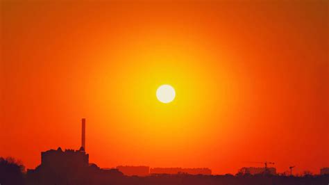 Record Breaking Heat Waves Have Arrived Decades Earlier Than Predicted Popularresistance Org