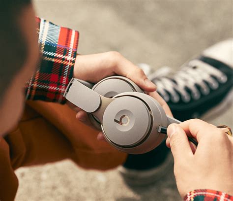 Dynamic Noise Canceling Beats Headphones Pro Inmotion Stores