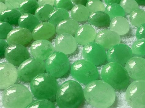 10x12mm Dyed Green Jade Oval Cabochon For Jewelry Bling Gems Coltd