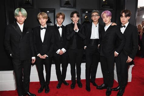 Bts Look Stylish In Matching Black Suits At The 2019 Grammys