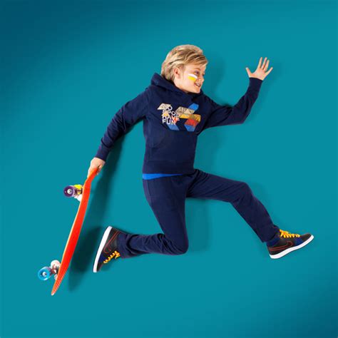 Nous vous invitons à faire un petit tour du magasin de plan de campagne avec nous. Pierre Nicou, photographe d'enfants à Paris | Contact