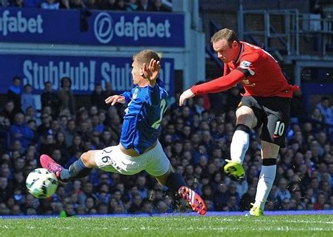 Everton vs Manchester United Preview, Live stream & TV channel info