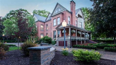 Tour homes and make offers with the help of local redfin real estate agents. Restored Victorian With Dramatic 'Hanging Staircase' Asks ...