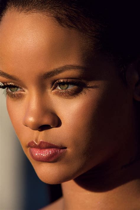 La Relevancia De La Colección De Maquillaje De Rihanna Vogue España