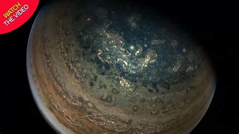 Nasas Juno Captures Stunning Footage As It Dives Over Jupiters Cloud