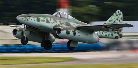 Watch The Messerschmitt Me 262 Schwalbe Ww Ii Jet Fighter Displaying