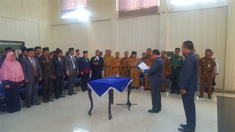 Découvrez notre portail orange et ses contenus. Bupati Irwan Lantik 35 Pejabat Eselon III dan IV