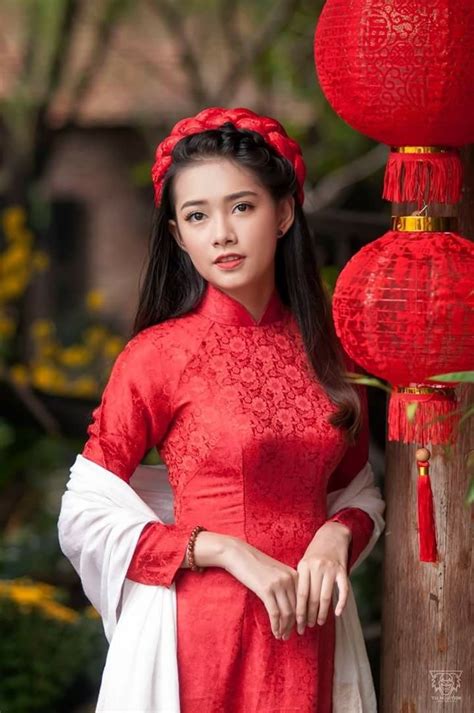 Pin By Uy Linh Lai On Spring Concepts Vietnamese Long Dress Traditional Dresses Vietnamese