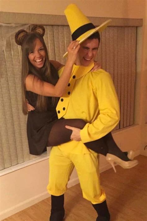 The Biggest And Easiest Couples Halloween Costume This Year Will Be