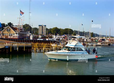 Port Washington Wi Hi Res Stock Photography And Images Alamy