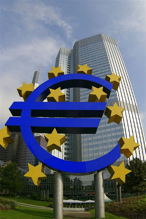 The European Central Bank and Quantitative Easing: How does it affect ...