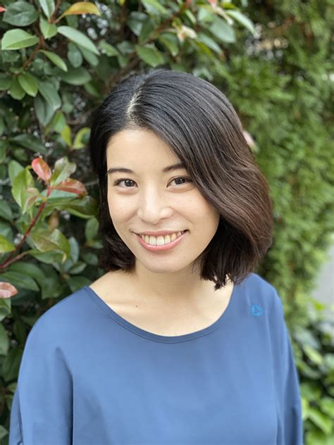 女の子は彼女の写真を上げた。 アダムスの少年は目を覚ますと、両親を目が覚めた。 彼らは、エルザのために行き、ほうきと秘密の入り口で彼の祖母を参照してください。 エルザは1●15●33を言った。 彼らはまだ眠って行くが、エルザ。 彼らはそれを経て、どこそこの石. 映画『麻婆豆腐』『背油大蒜拉麺』映画製作クラウド ...