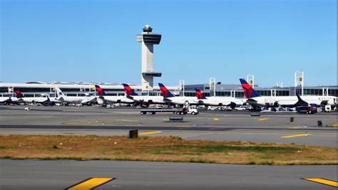 Pin By Jim Smith On Airports Delta Airlines Delta Airline