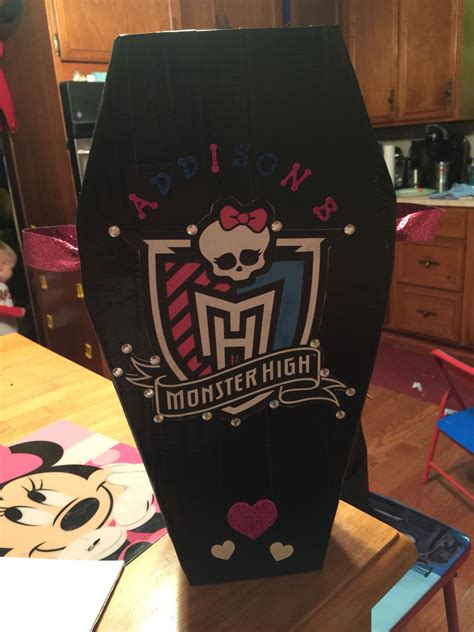 Ships from and sold by amazon.com. Monster High Valentine's Day coffin | Monster high ...