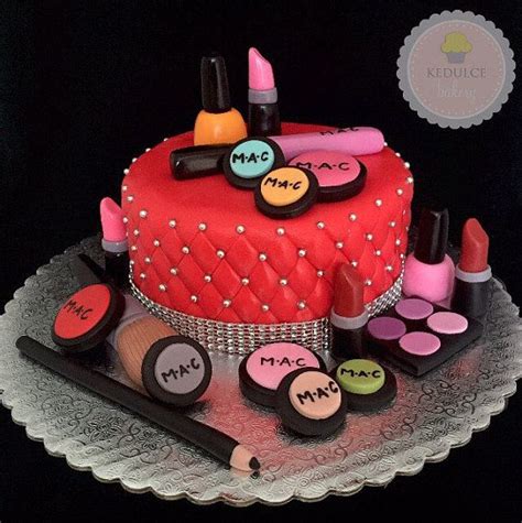 Makeup Fondant Cake Toppers Everything You Need To Decorate This Make Up Themed Cake Fondant