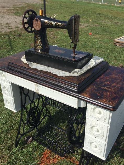 Pin By Linda K Sienkiewicz Author On Vintage Sewing Machines Antique Sewing Table Farmhouse