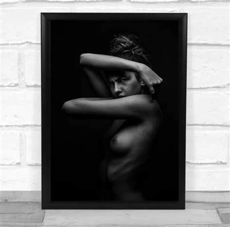 FINE ART AKT nacktes Mädchen Modell Frau Akte Erotik sexy dunkel