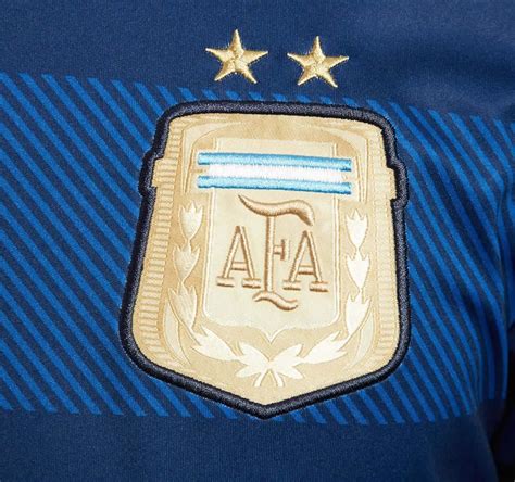 arriba 103 foto el escudo de argentina de fútbol lleno