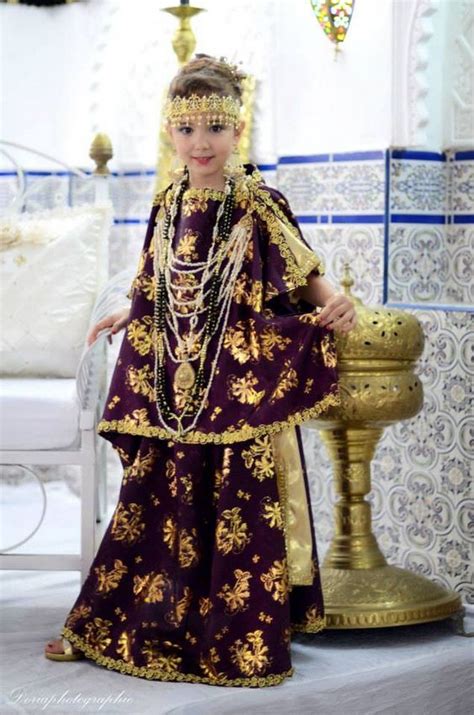 melhfa-chawi-algerian-traditional-dress-algerian-clothing,-traditional-fashion,-traditional