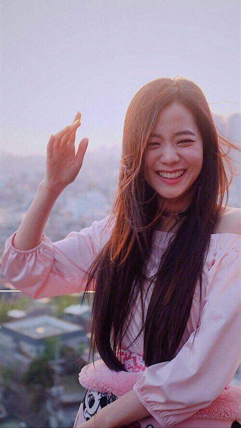 Tons of awesome blackpink cute wallpapers to download for free. Jisoo-BLACKPINK wallpaper | Rosas negras, Fotos, Belleza asiática