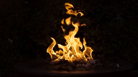 Download Wallpaper 3840x2160 Bonfire Fire Dark Flame