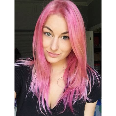 A perfect blend, made easy. L'Oréal Pink Semi-Permanent hair dye for at home use 😍 ...