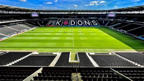 Mk Dons Claim Vital Victory In Mark Jacksons First Match In Charge