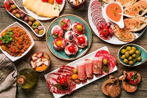 You are at a restaurant in south america, you're ready to order. 5 Spanish Foods Everyone Should Try at Least Once | Right ...