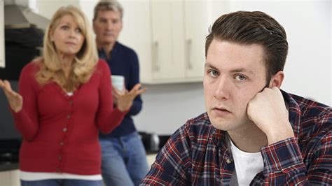 Cómo Detectar Si Tu Hijo Adulto Abusa Emocionalmente De Ti