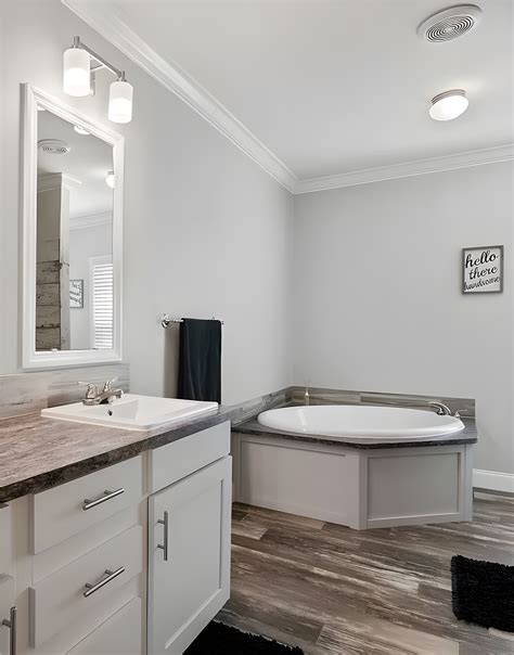 10 Mobile Home Master Bathroom Design Ideas