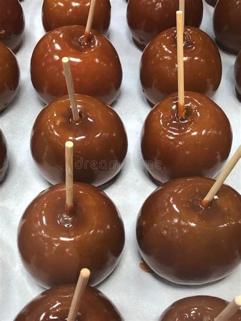 Candy Apples Near Me Easy Caramel Apples Just A Taste Smooth And