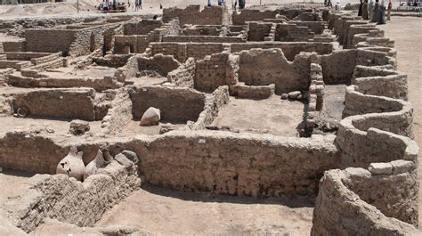 archaeologists unearth 3 000 year old ‘lost golden city in egypt
