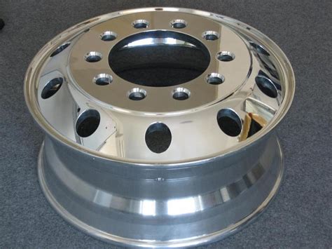 China Heavy Duty Aluminum Truck Wheel China Heavy Duty Aluminum Truck