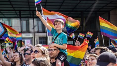 How To Support Your Lgbtq Childs Mental Health Cnn