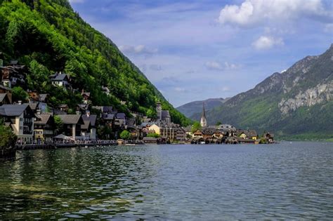 Premium Photo Scenic View Of Famous Hallstatt Mountain Village With