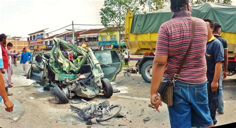 We would like to show you a description here but the site won't allow us. GEMPAR! - VIDEO Kereta JPJ Ditebalikan dan Dibakar kerana ...