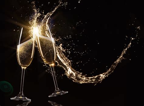 glasses-of-champagne,-celebration-theme
