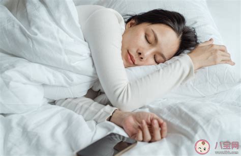 早睡可以缓解不良情绪吗 睡眠如何影响你的情绪 八宝网