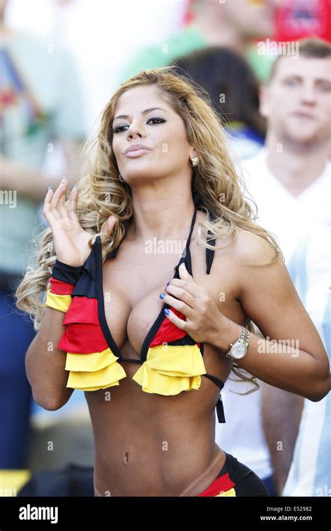 Alemania Sexy Fan Julio 13 2014 Fútbol Soccer Copa Mundial De Free