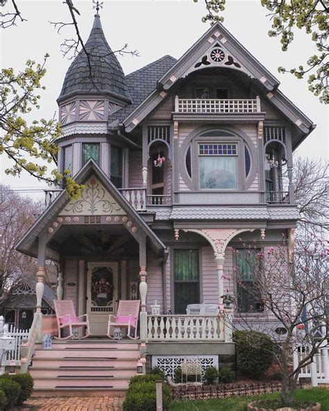 Breathtaking With Images Victorian Homes Victorian Style Homes