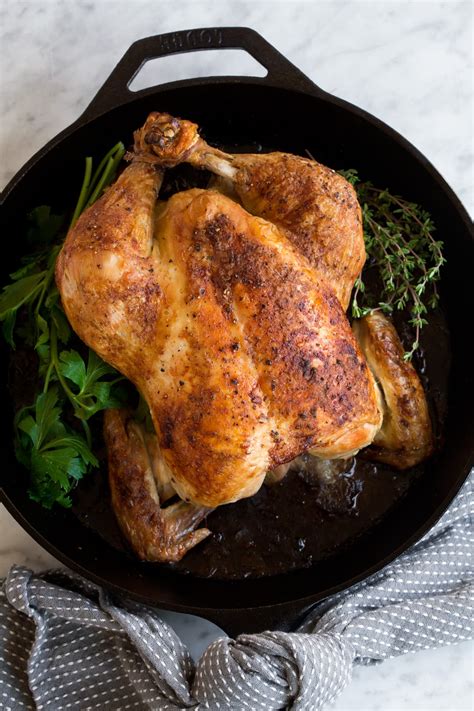 The usda's food safety and inspection service (fsis) recommends cooking whole chicken and parts of chicken (like the breasts, legs, thighs, wings and giblets), ground poultry, and stuffing to 165. Cooking temp for whole chicken in oven.