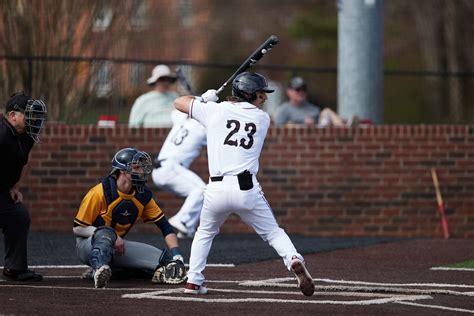 Bears Ride The Long Ball To Sweep Emory And Henry Lenoir Rhyne