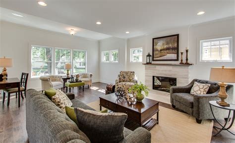 5 Must-Do Fall Home Staging Tips to Sell a Home