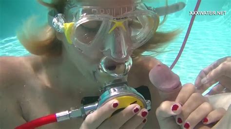 Underwater Show Watch Blonde Teen Sucking Big Cock Underwater Porndoe