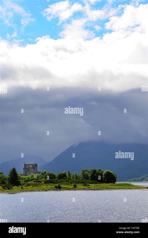 Macrae Clans Hi Res Stock Photography And Images Alamy