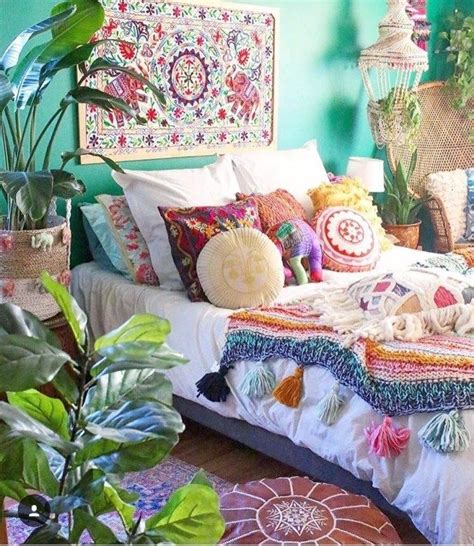 40 Cozy Boho Bedroom Design Thatll Make You Want To Redecorate Asap