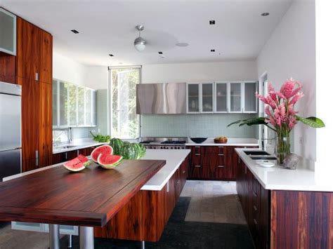 Cherry kitchen cabinets add the beauty of natural wood to a kitchen with their warm, reddish hue. Cherry Kitchen Cabinets: Pictures, Ideas & Tips From HGTV ...
