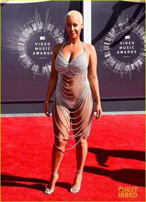 Amber Rose Is Practically Naked On MTV VMAs 2014 Red Carpet Photo