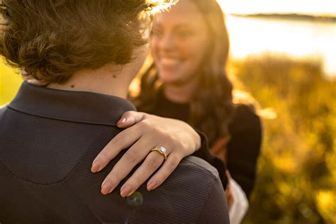 How To Pick The Perfect Engagement Ring Without Her Knowing Sean True